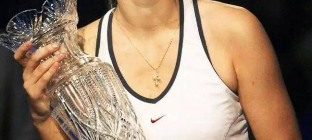 莎拉波娃连续三场比赛得分超过败北，德国队不断突破！全场沸腾不已的简单介绍