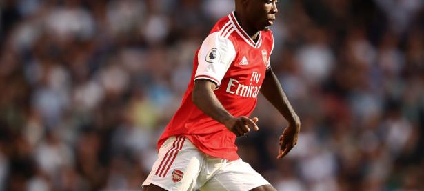 浓眉哥在阿森纳比赛中绝杀，精彩发挥引发热议！的简单介绍