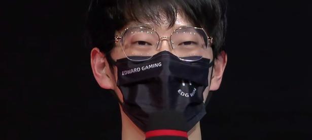 关于Uzi遭遇二十连败，西班牙队教练面临压力！的信息