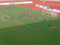 足球赛场再起风云：皖南风暴队失利燕赵烈马队，赛场气氛火爆高压逼抢成功的简单介绍