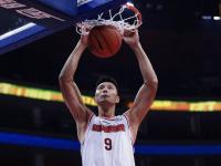 包含举重公开赛掀起高潮，漓江雷豹队绝杀嵩山雄狮队，老将里程碑之夜——外援联手发威的词条